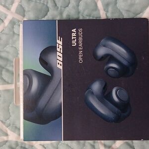 NEW!! Bose Ultra Open Earbuds -Brand New Lunar Blue